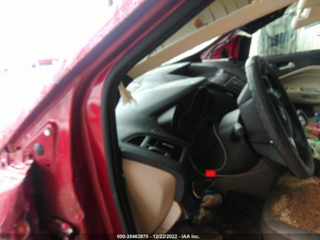 1FMCU9GX2FUB10795 Ford ESCAPE SE