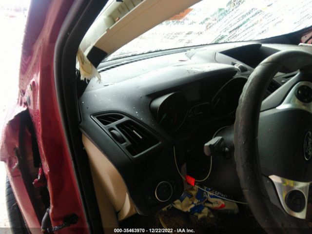 1FMCU9GX2FUB10795 Ford ESCAPE SE