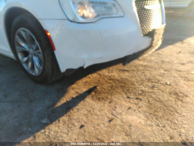 2C3CCAAG1FH828833 Chrysler 300 Limited