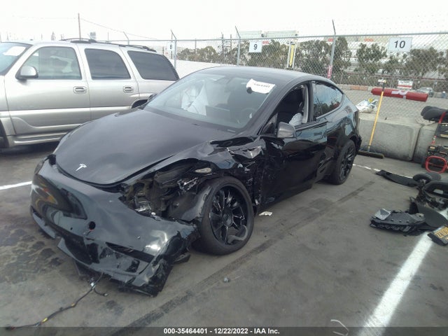 Tesla Model Y Long Range 2021 5YJYGDEE5MF287577 Image 2