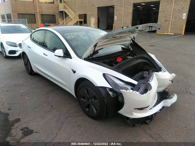 Tesla Model 3 Standard Range Plus 2021 5YJ3E1EA4MF913292 main image