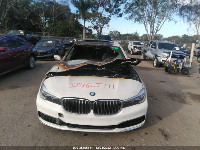 WBA7E2C57JB214943 BMW 7 Series 740i