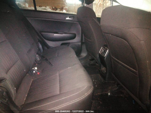 KNDPMCAC9H7047995 KIA Sportage Lx