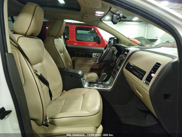 Lincoln MKX 2010 2LMDJ8JC8ABJ21137 Image 7