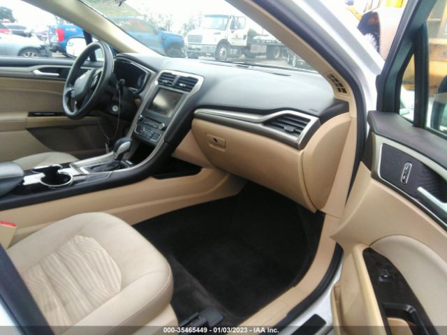 3FA6P0H77GR282208 Ford FUSION SE