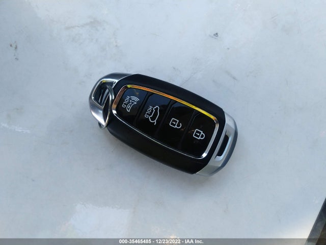 2022 Hyundai Veloster, VIN: KMHT36AH9NU015104