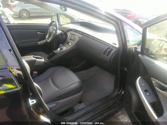 Toyota Prius Four 2015 JTDKN3DU3F2003299 Image 5