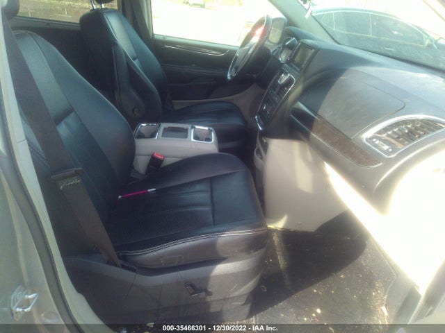 2015 Chrysler Town & Country, VIN: 2C4RC1CG8FR673713