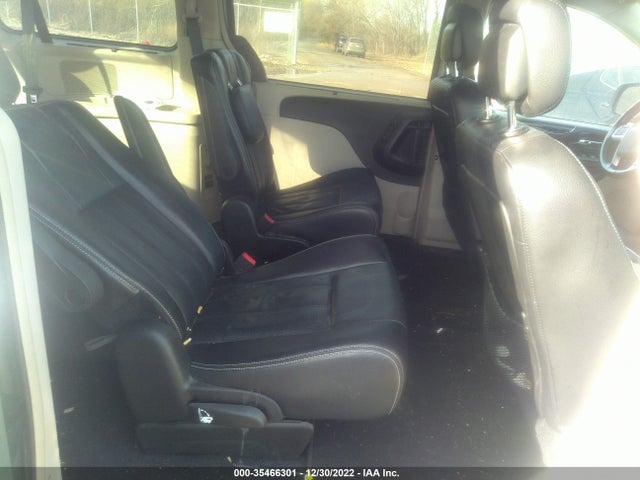 2015 Chrysler Town & Country, VIN: 2C4RC1CG8FR673713