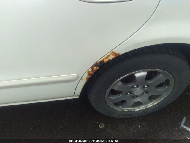 1998 MAZDA 626 ES/LX VIN: 1YVGF22D3W5753181