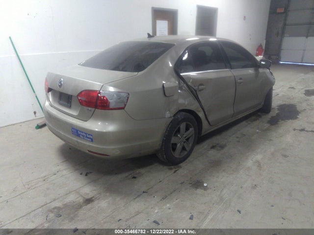 3VWLL7AJ3DM251129 Volkswagen Jetta Sedan Tdi
