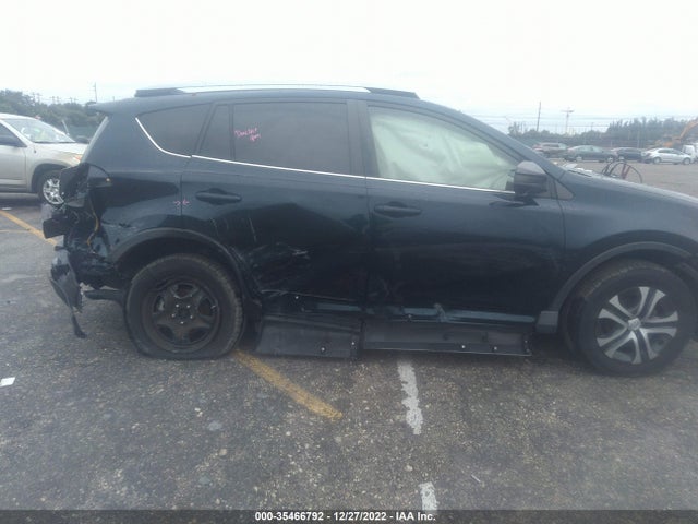2017 Toyota RAV4, VIN: JTMZFREV9HJ719249