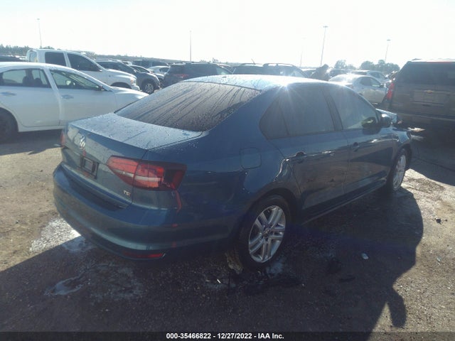 3VW2B7AJ2JM207066 Volkswagen Jetta 1.4t S