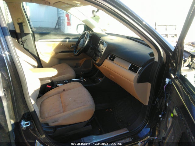 2016 Mitsubishi Outlander, VIN: JA4AZ3A30GZ008524