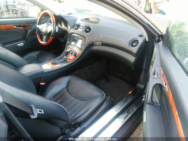 2011 MERCEDES-BENZ SL-CLASS SL 550 VIN: WDBSK7BA4BF161631