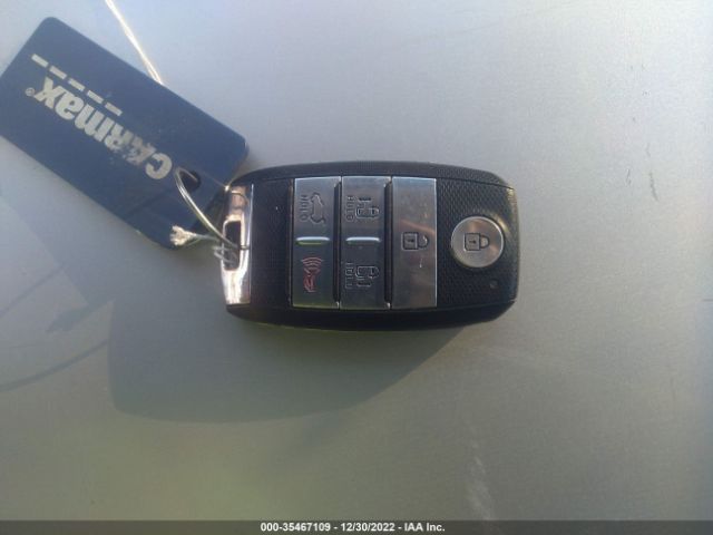 KNDMC5C17F6035733 KIA Sedona Sx