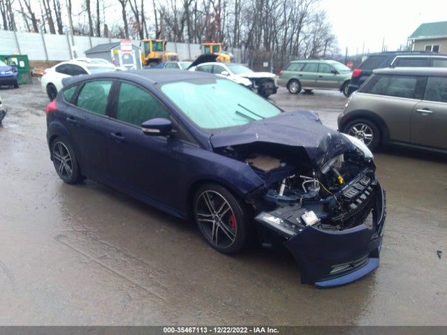 2016 Ford Focus, VIN: 1FADP3L94GL288435