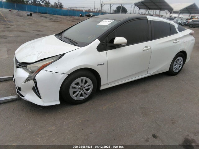 Toyota Prius Two 2016 JTDKBRFU8G3507058 Image 2
