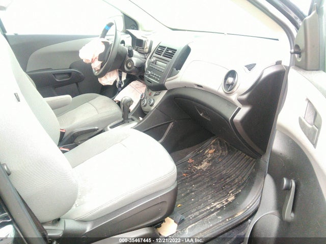 Chevrolet SONIC LS 2015 1G1JA5SH7F4180024 Image 5