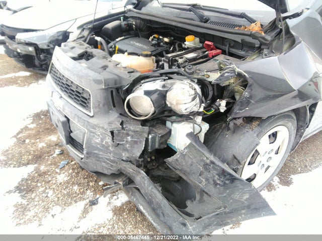 Chevrolet SONIC LS 2015 1G1JA5SH7F4180024 Image 6