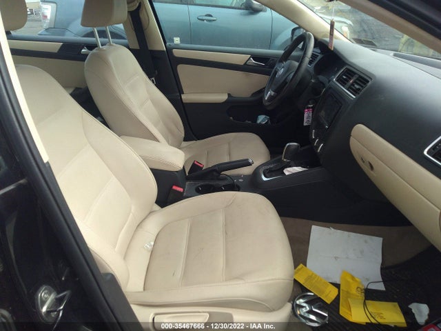 2011 VOLKSWAGEN JETTA SEDAN SE W/CONVENIENCE VIN: 3VWDX7AJ9BM342993