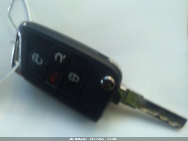 2018 Volkswagen Golf, VIN: 3VWH17AU6JM757636