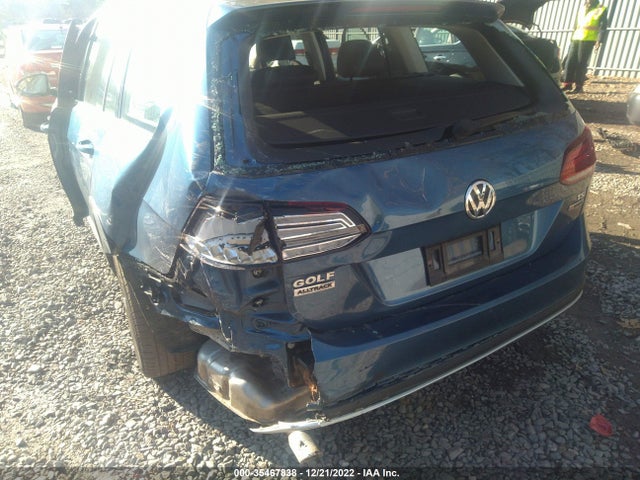 2018 Volkswagen Golf, VIN: 3VWH17AU6JM757636
