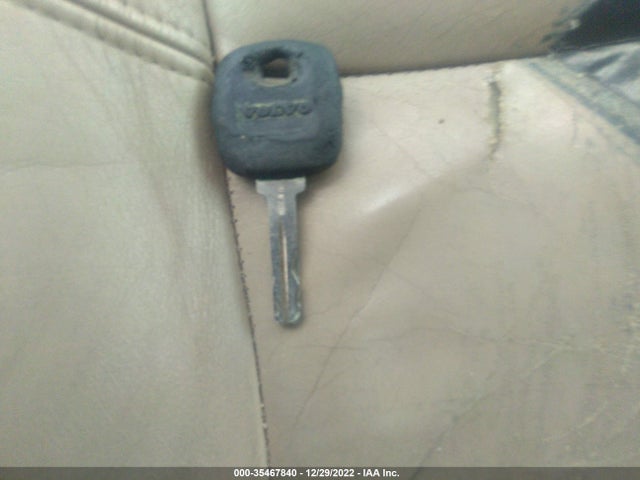 Volvo S70 1999 YV1LT56D6X2586711 Image 3