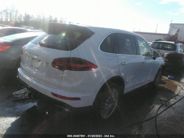 2015 Porsche Cayenne, VIN: WP1AC2A25FLA80764