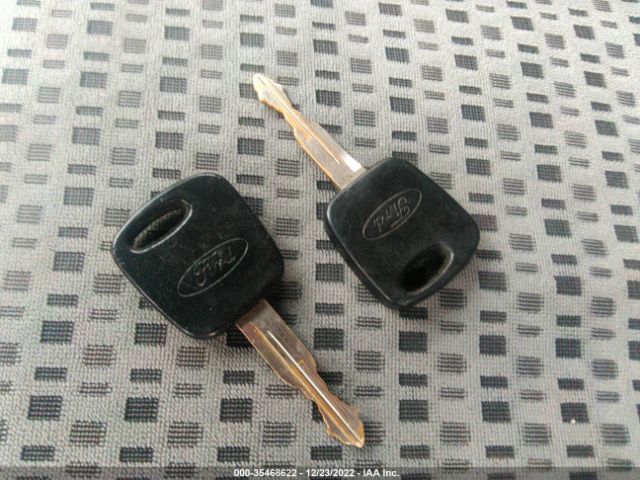 2005 FORD FOCUS S/SE/SES VIN: 1FAFP34N75W211011