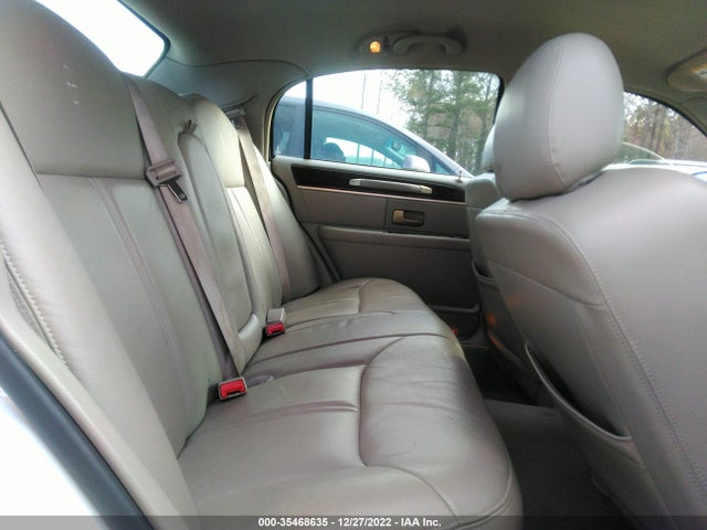 2008 LINCOLN TOWN CAR LIMITED VIN: 2LNHM82W58X649907
