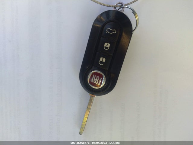 2015 Fiat 500, VIN: 3C3CFFCRXFT756864