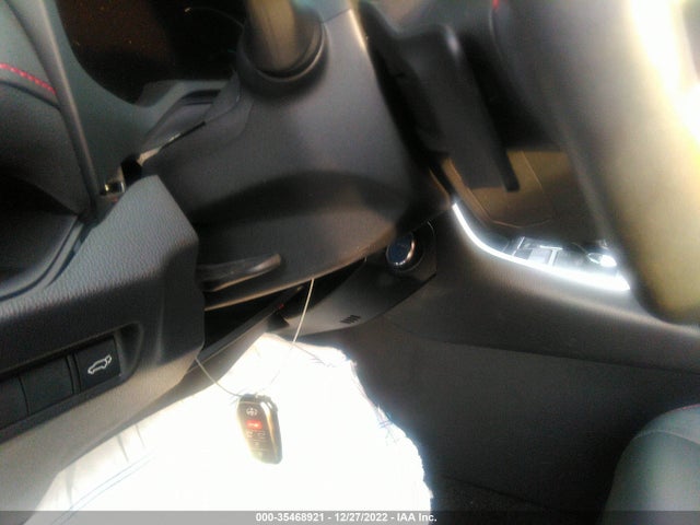 2022 Toyota RAV4, VIN: JTMEB3FVXND091881