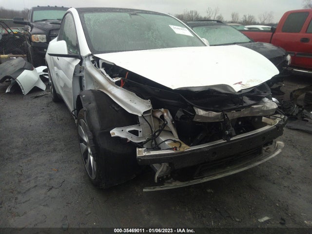 Tesla Model Y Long Range 2021 5YJYGDEE5MF145827 Image 8