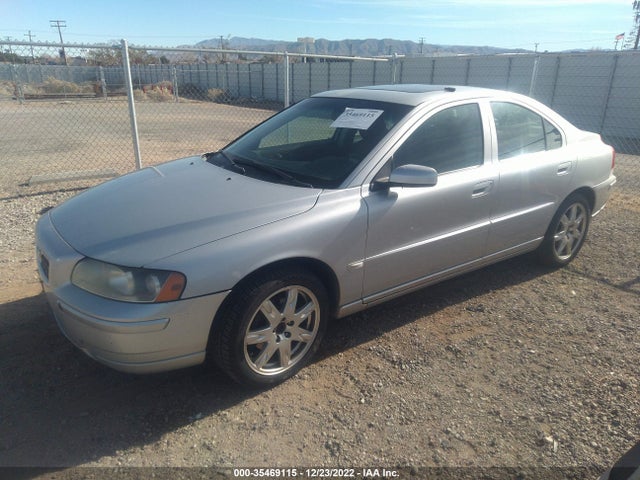 Volvo S60 2005 YV1RS592352448127 Image 2
