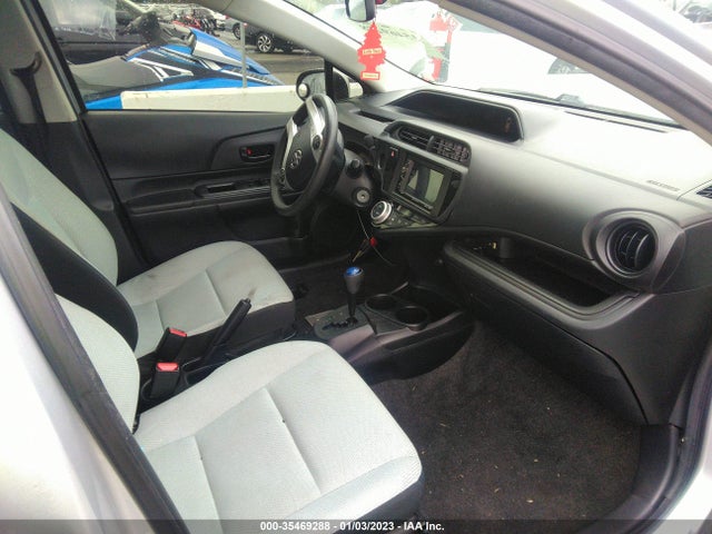 2016 Toyota Prius, VIN: JTDKDTB30G1589626