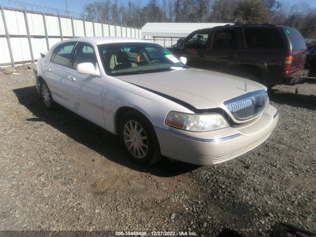 Lincoln Town Car Signature 2007 1LNHM81V77Y621971 главное изображение