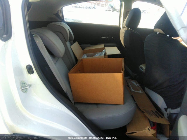 Honda HR-V LX 2021 3CZRU6H32MM742524 Image 8