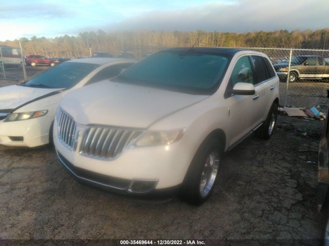 Lincoln MKX 2011 2LMDJ6JK9BBJ31236 Image 2