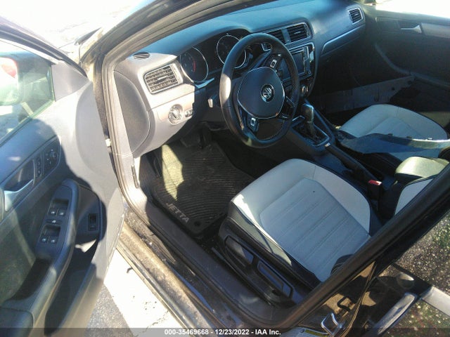 2016 Volkswagen Jetta, VIN: 3VWD17AJ4GM301356