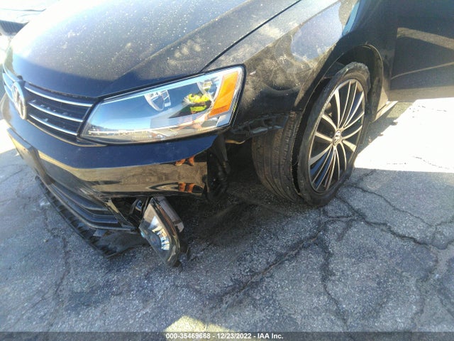 2016 Volkswagen Jetta, VIN: 3VWD17AJ4GM301356