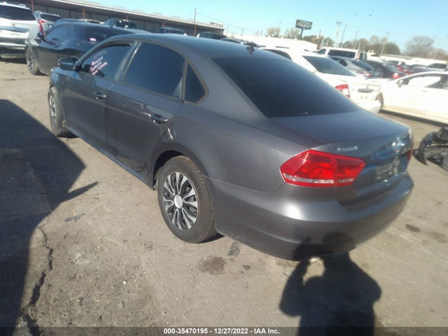 Volkswagen PASSAT S 2013 1VWAP7A31DC072974 Image 3