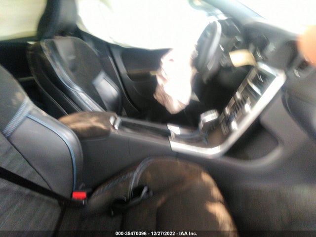 2018 Volvo V60, VIN: YV1A0MSW1J2380690