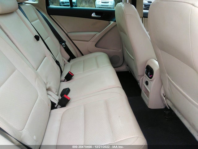 2013 VOLKSWAGEN TIGUAN SE W/SUNROOF & NAV VIN: WVGAV7AX1DW502251