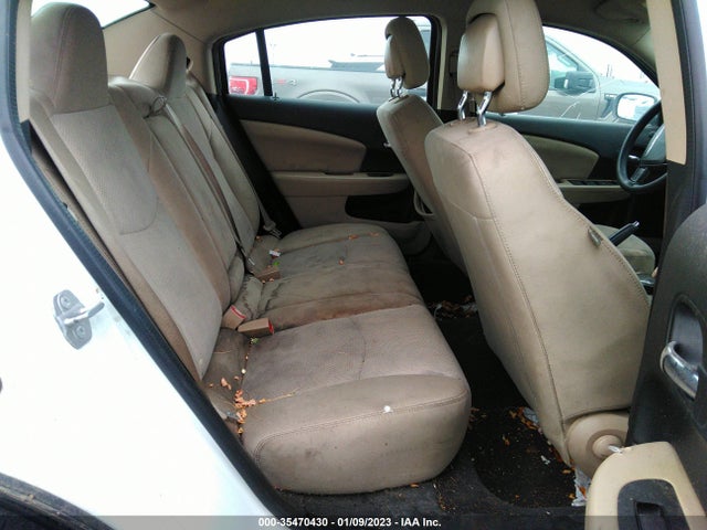 1C3CCBAB9EN205718 Chrysler 200 LX