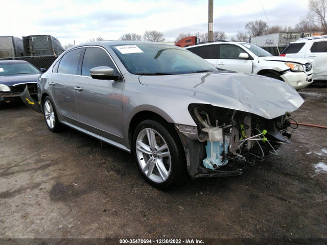 2014 VOLKSWAGEN PASSAT TDI SE W/SUNROOF & NAV VIN: 1VWBN7A30EC074016