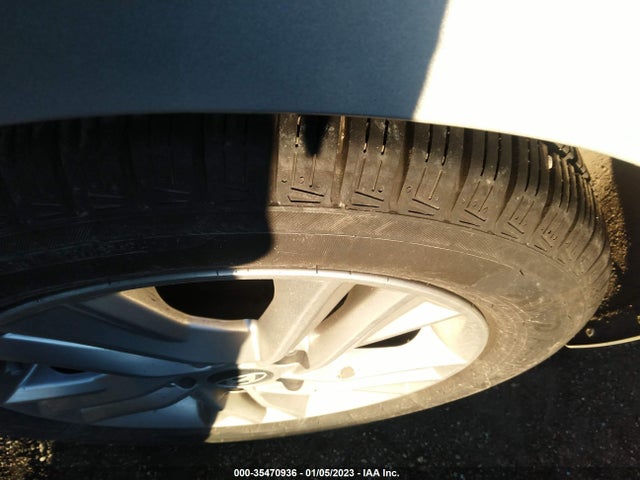 2019 HYUNDAI ELANTRA VALUE EDITION VIN: 5NPD84LF2KH459571