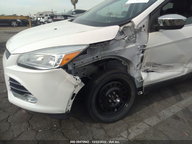2016 Ford Escape, VIN: 1FMCU0GX3GUB73255
