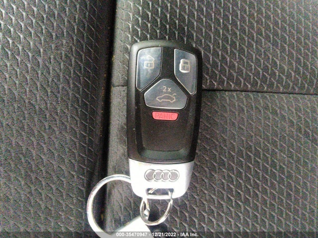 2020 Audi A4, VIN: WAUENAF41LA045919