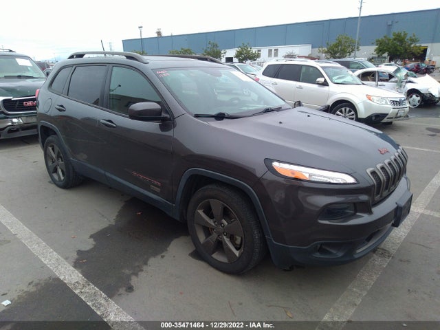 2016 Jeep Cherokee, VIN: 1C4PJLCS3GW281132